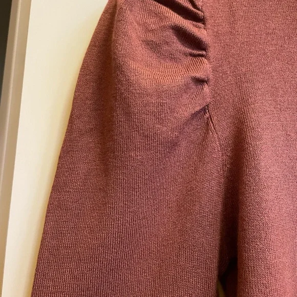 Turtle neck sweater - Picture 2 of 4